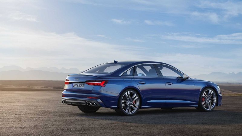 Новая Ауди s6 2020