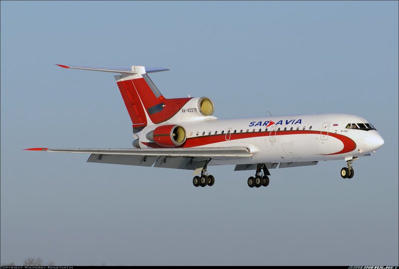 Yak 42 самолет