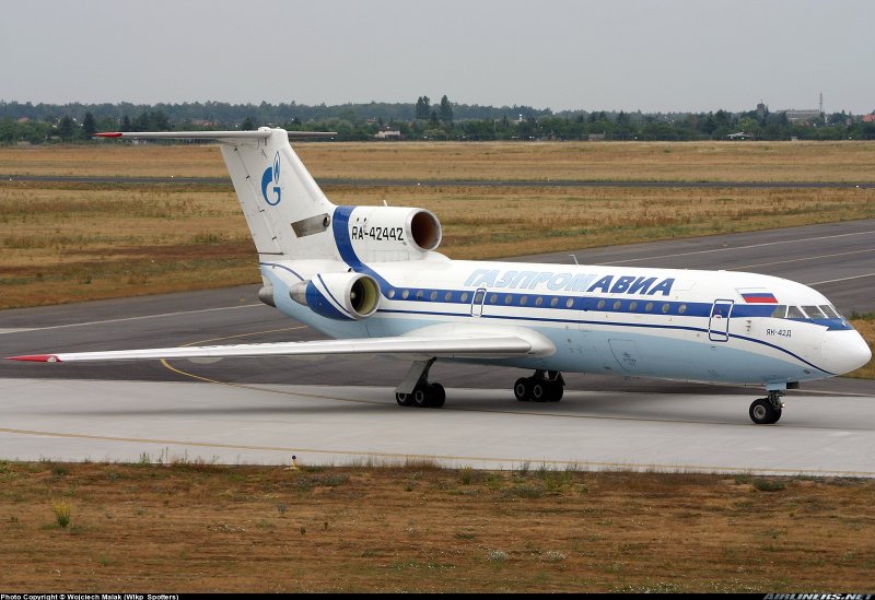 Як 42д