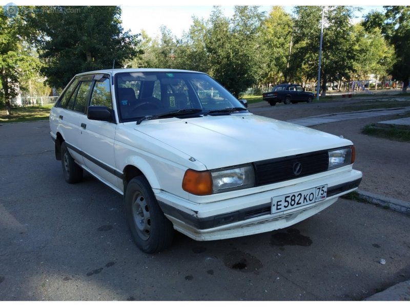 Nissan Sunny 1982