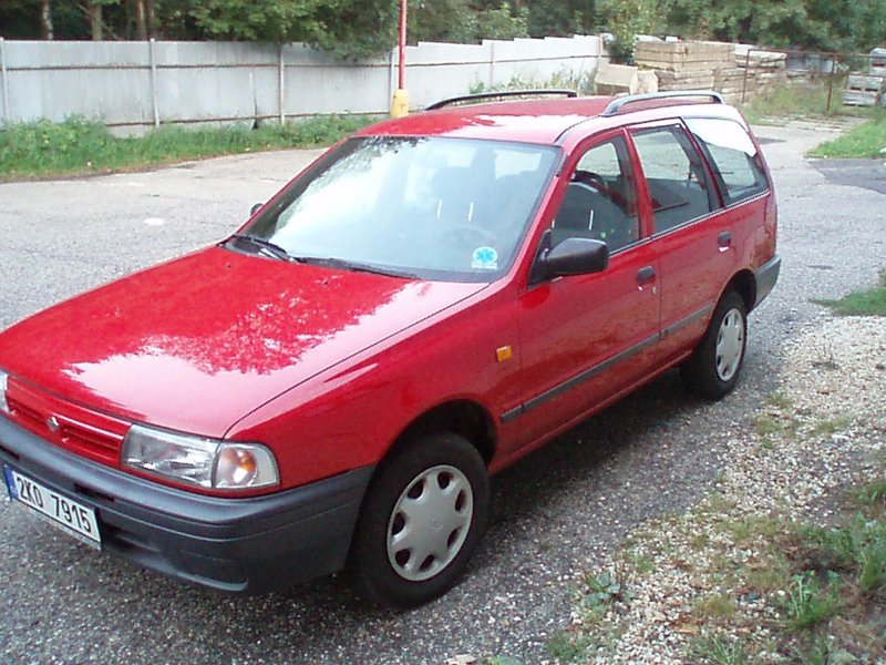 Nissan Sunny универсал 1986 b12