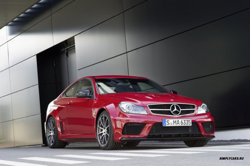 Mercedes Benz c63 AMG Coupe 2012