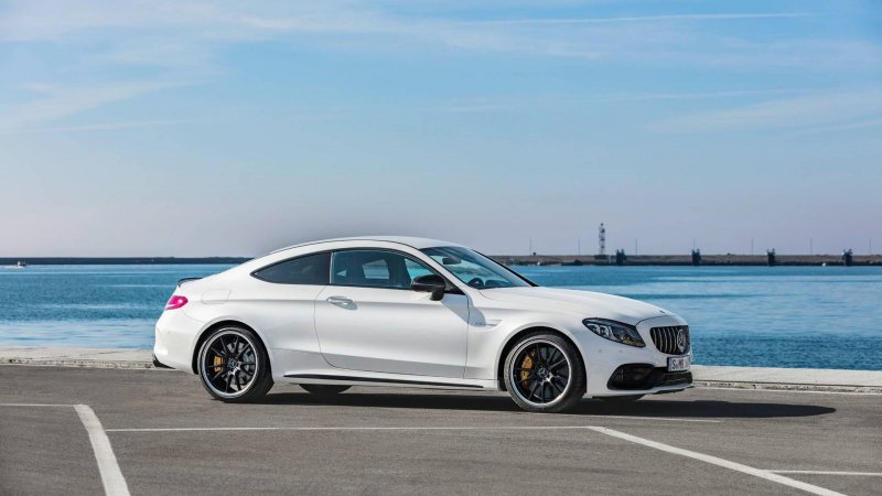 Мерседес АМГ C 63 S