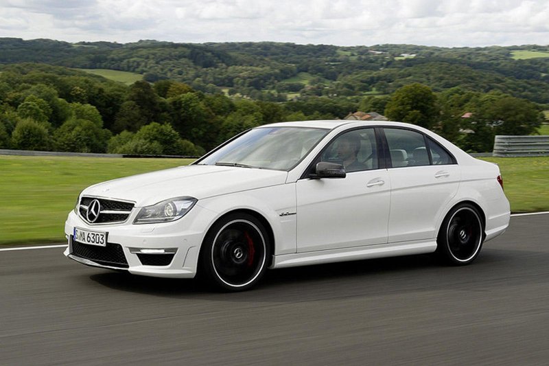 Mercedes Benz c63 AMG