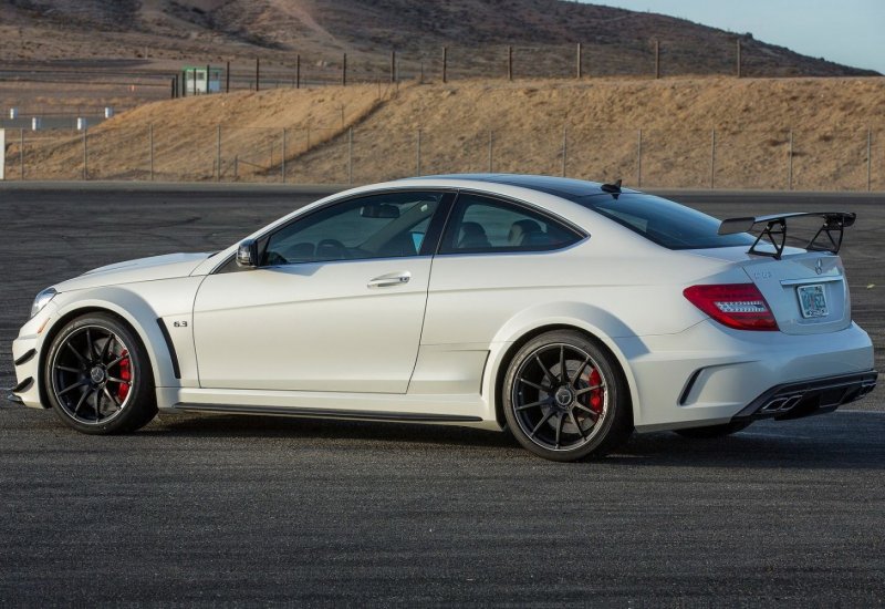 Mercedes Benz c63 AMG Coupe