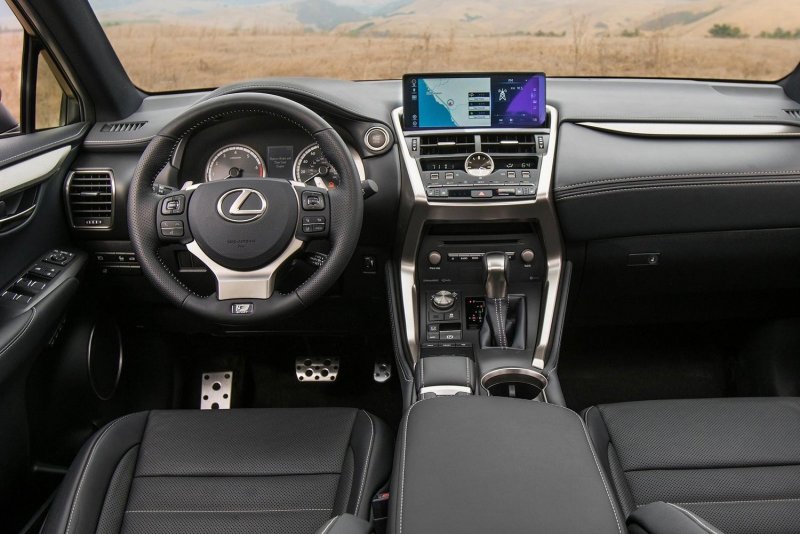 Lexus NX 200 салон