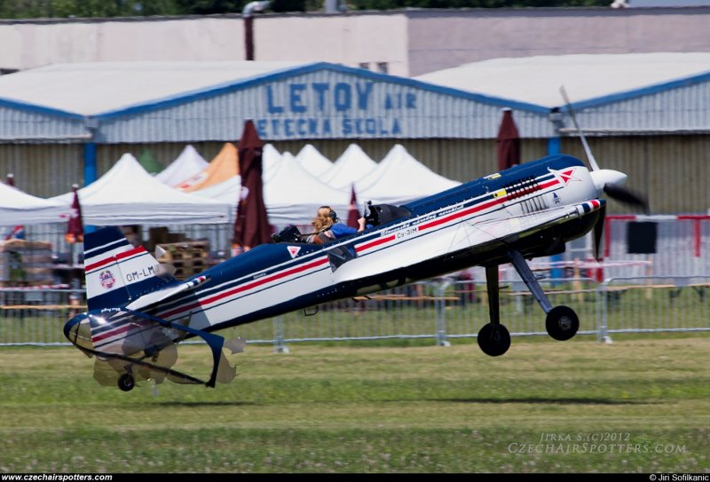 Су-26 самолёт