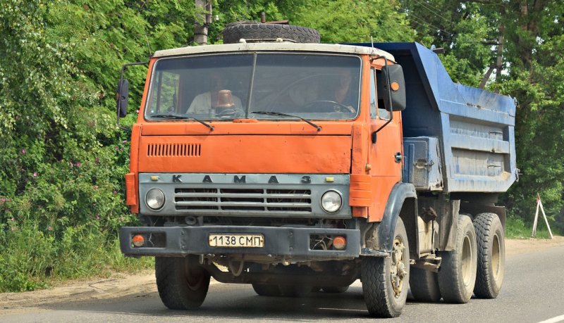 Старый КАМАЗ 5511