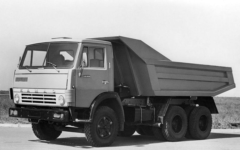 Грузовик КАМАЗ 5511