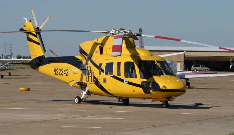 Сикорский с 76 вертолет