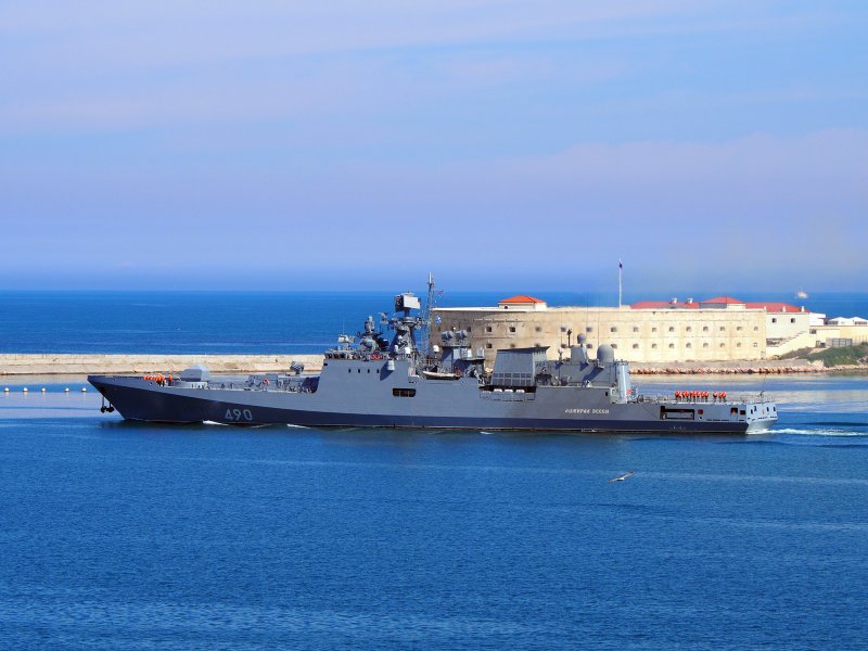Фрегат 11356 Адмирал Эссен