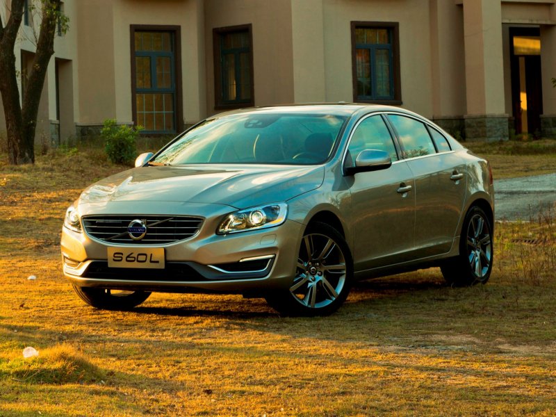 Volvo седан s60