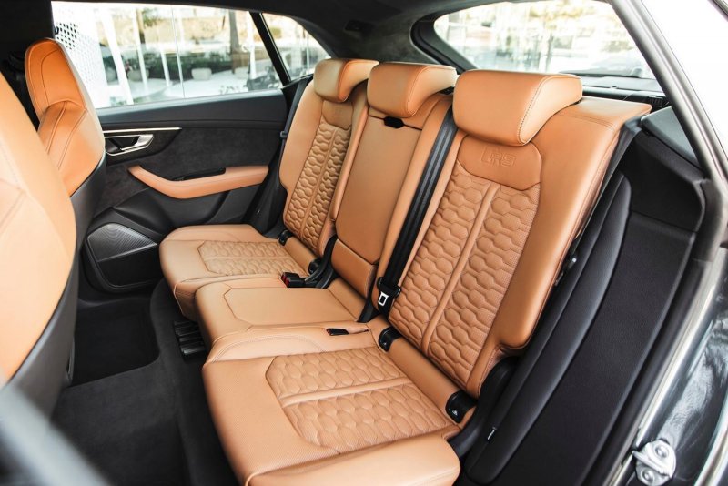Audi RS q8 салон