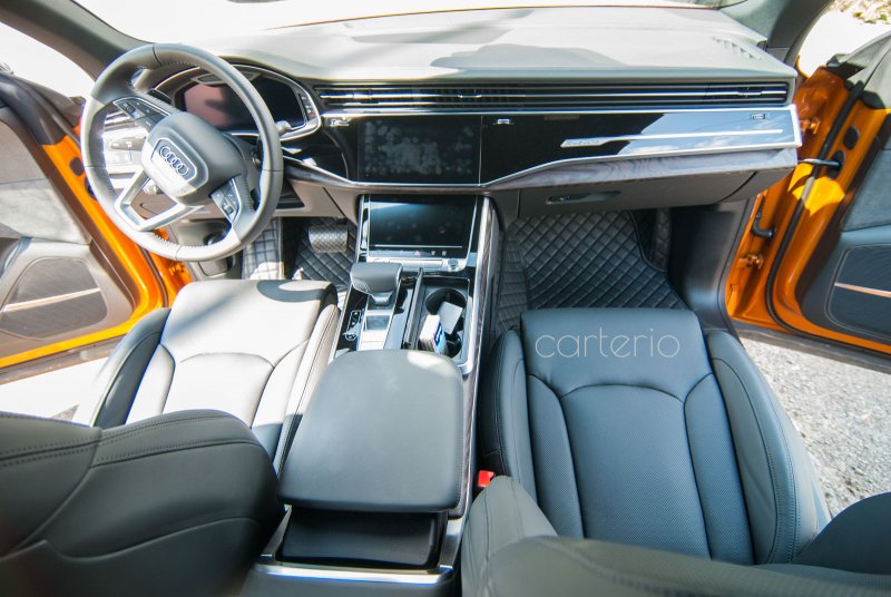 Салон Audi q8 салон