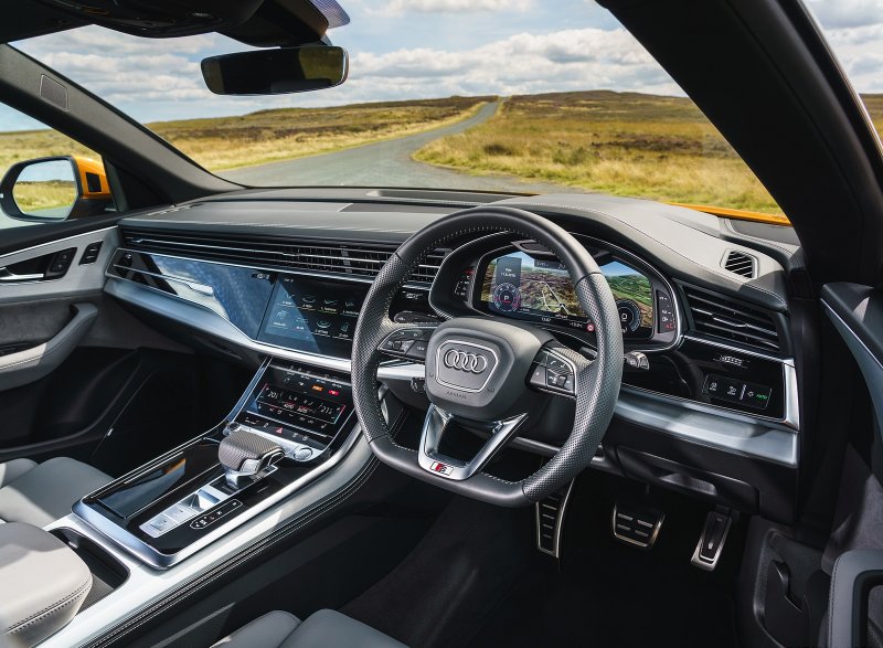 Audi q8 Interior