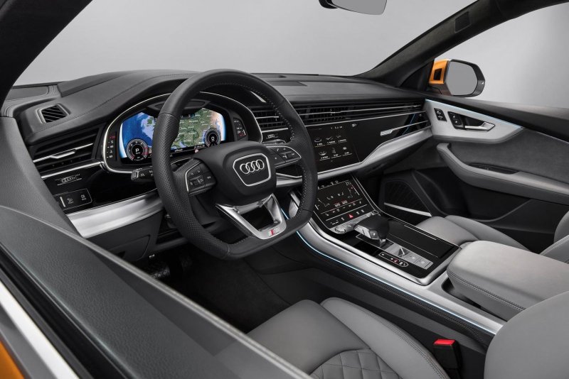 Audi q8 2020 салон