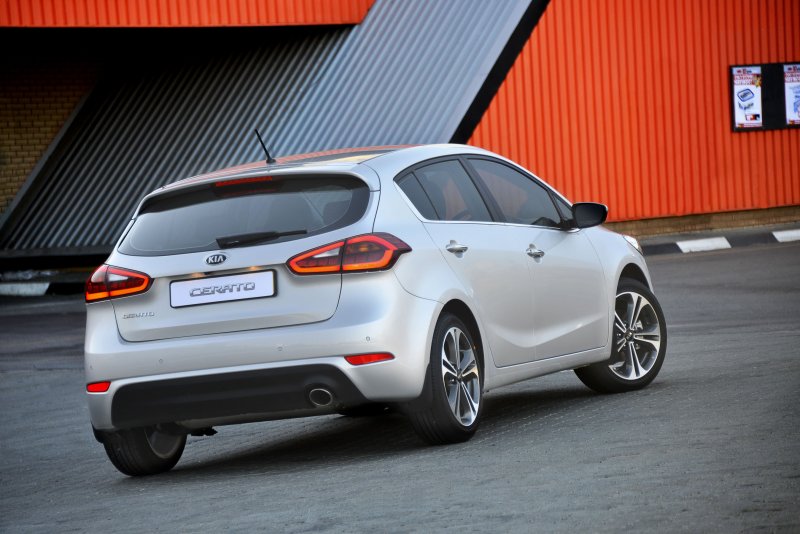 Kia Cerato 4 хэтчбек