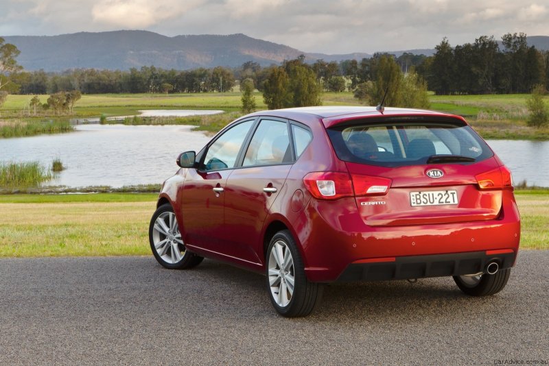 Kia Cerato 2 хэтчбек