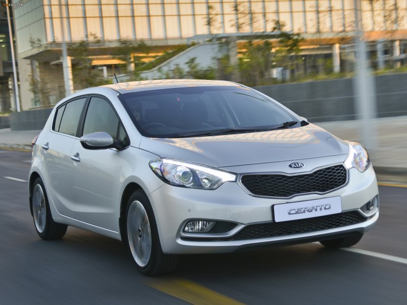 Kia Cerato Hatchback, 2013