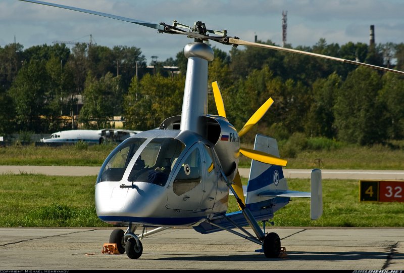 Легкий многоцелевой автожир а-002.