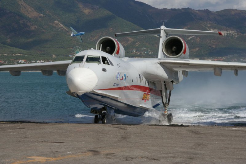 Бериев бе-200