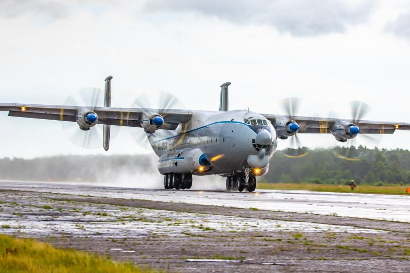 Самолёт Антей АН-22