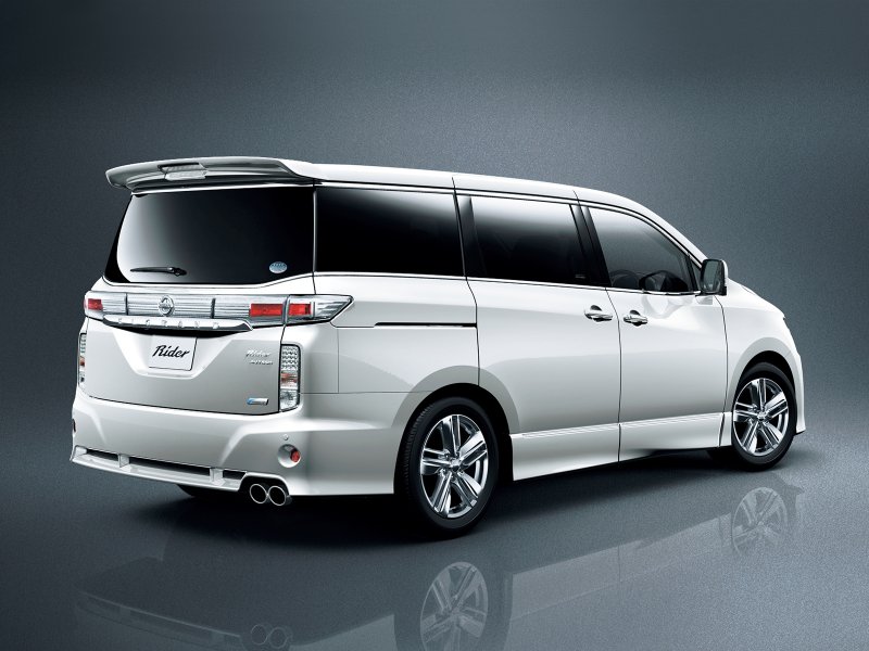 Nissan Elgrand e52