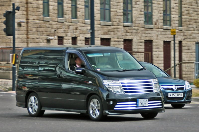 Nissan Caravan Elgrand