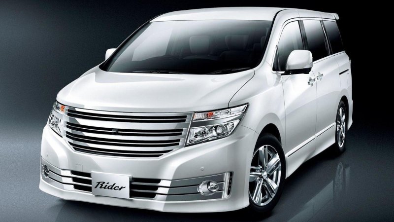Nissan Elgrand e52