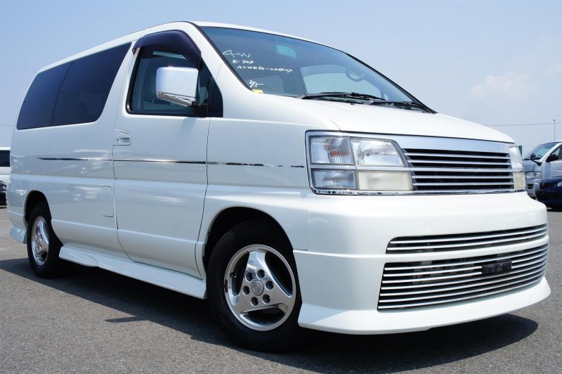 Nissan Elgrand e50 Nismo