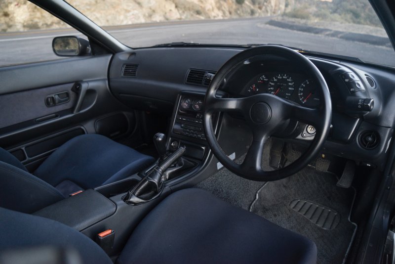 Nissan Skyline r32 салон