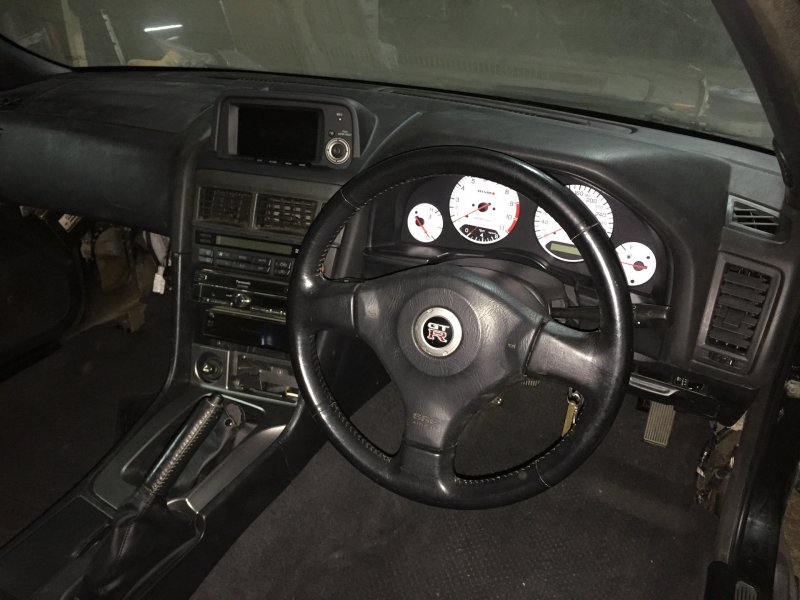 Nissan Skyline GTR 34 салон