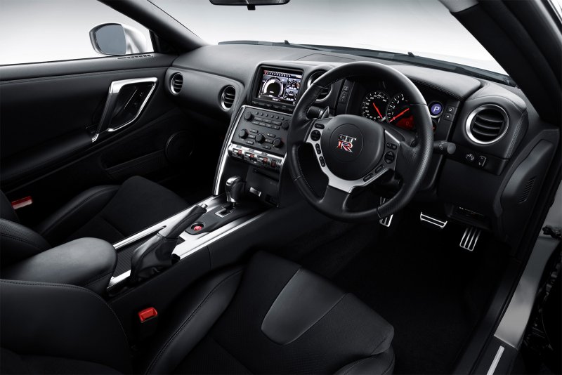 Nissan GTR 2007 Interior