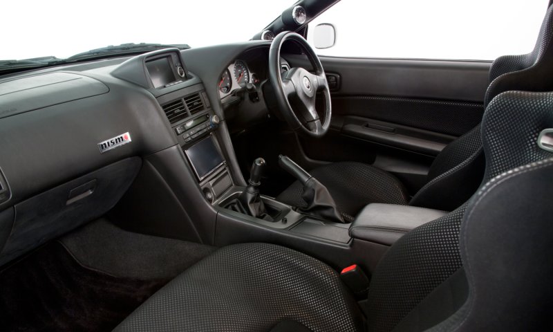 Nissan Skyline GTR 34 салон