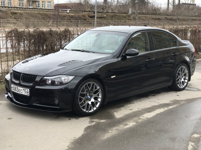 БМВ Е 90 2008