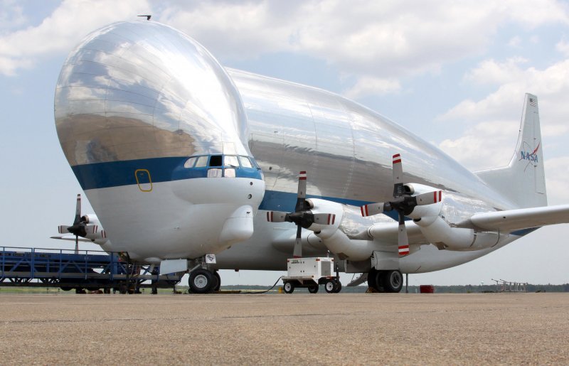 Super Guppy кабина