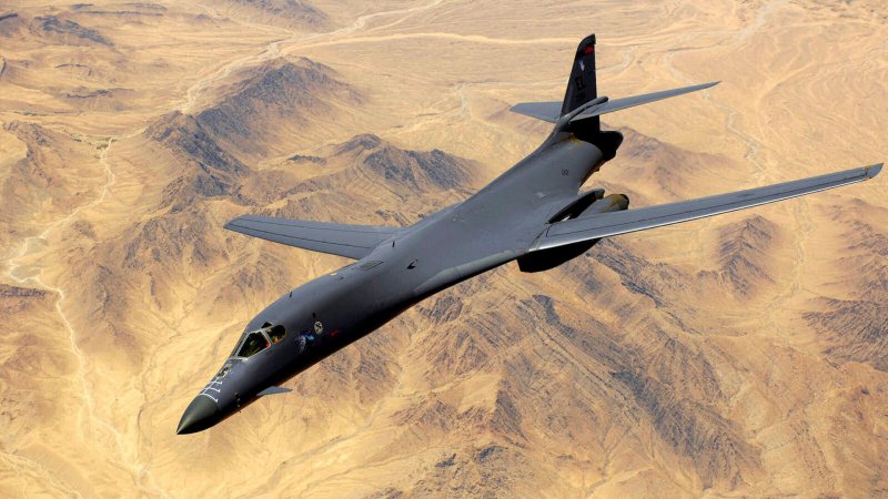 Rockwell b-1 Lancer
