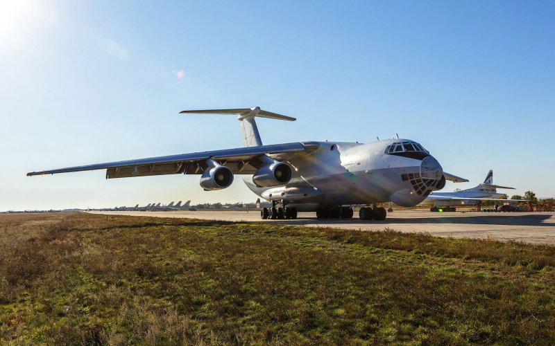 Стелс-бомбардировщик b-21 Raider
