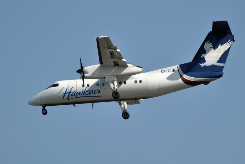 DHC 8 q400 самолет