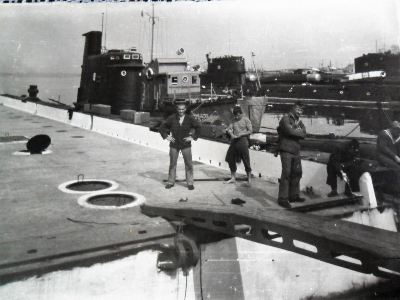 Экипаж пл"с-14" в 1944г.