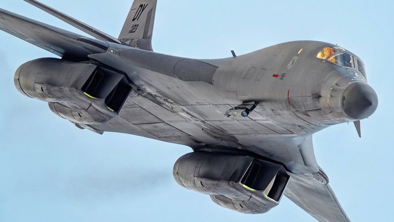 Rockwell b-1b Lancer