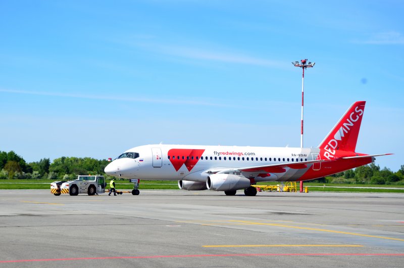 Сухой Суперджет 100 Аэрофлот Ульяновск Баратаевка
