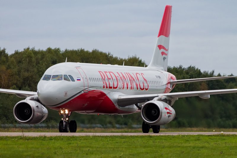 Airbus a320 ред Вингс