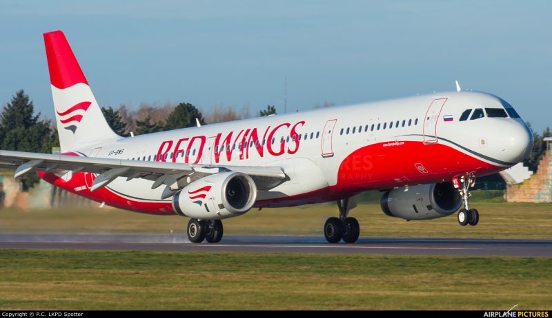 Самолёт Red Wings а320