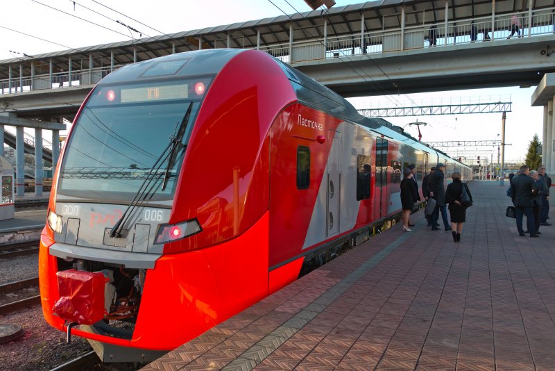 Скоростной электропоезд Ласточка Магнитогорск Челябинск
