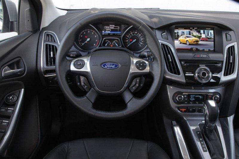Ford Focus 3 2012 хэтчбек салон