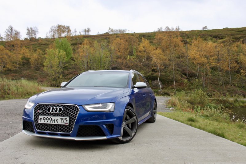 Audi rs4 b8 2014
