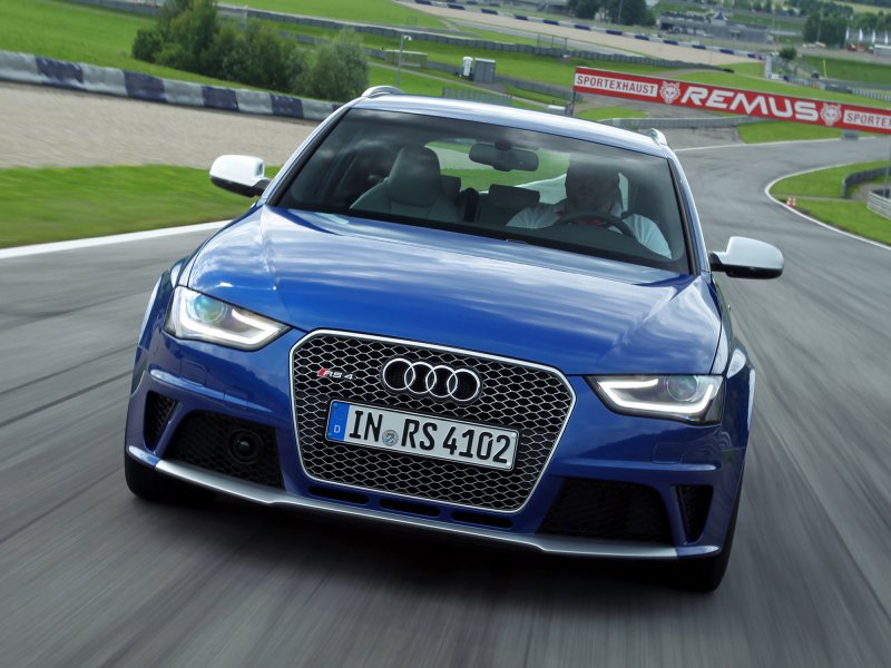 Audi rs4 2012