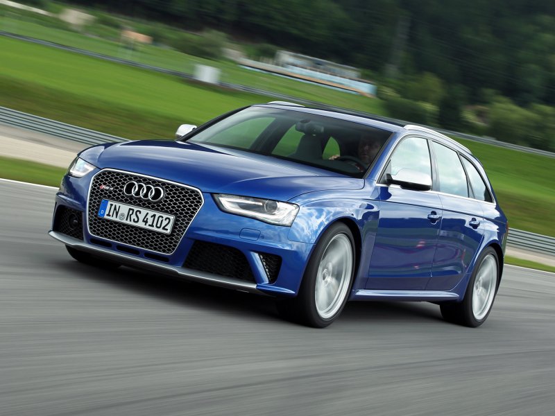 Audi a4 b8 белая