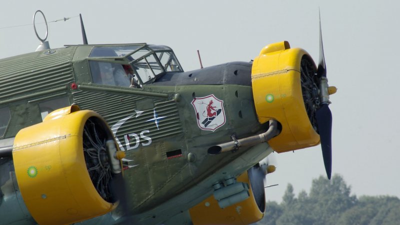 Юнкерс ю-52